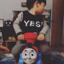 5 Alexa Thomas GIFs